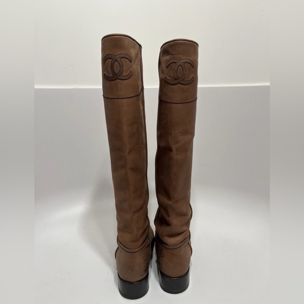 AUTHENTIC Chanel Brown Leather Knee-High Boots Size 36 - Chanel CC Logo Boots